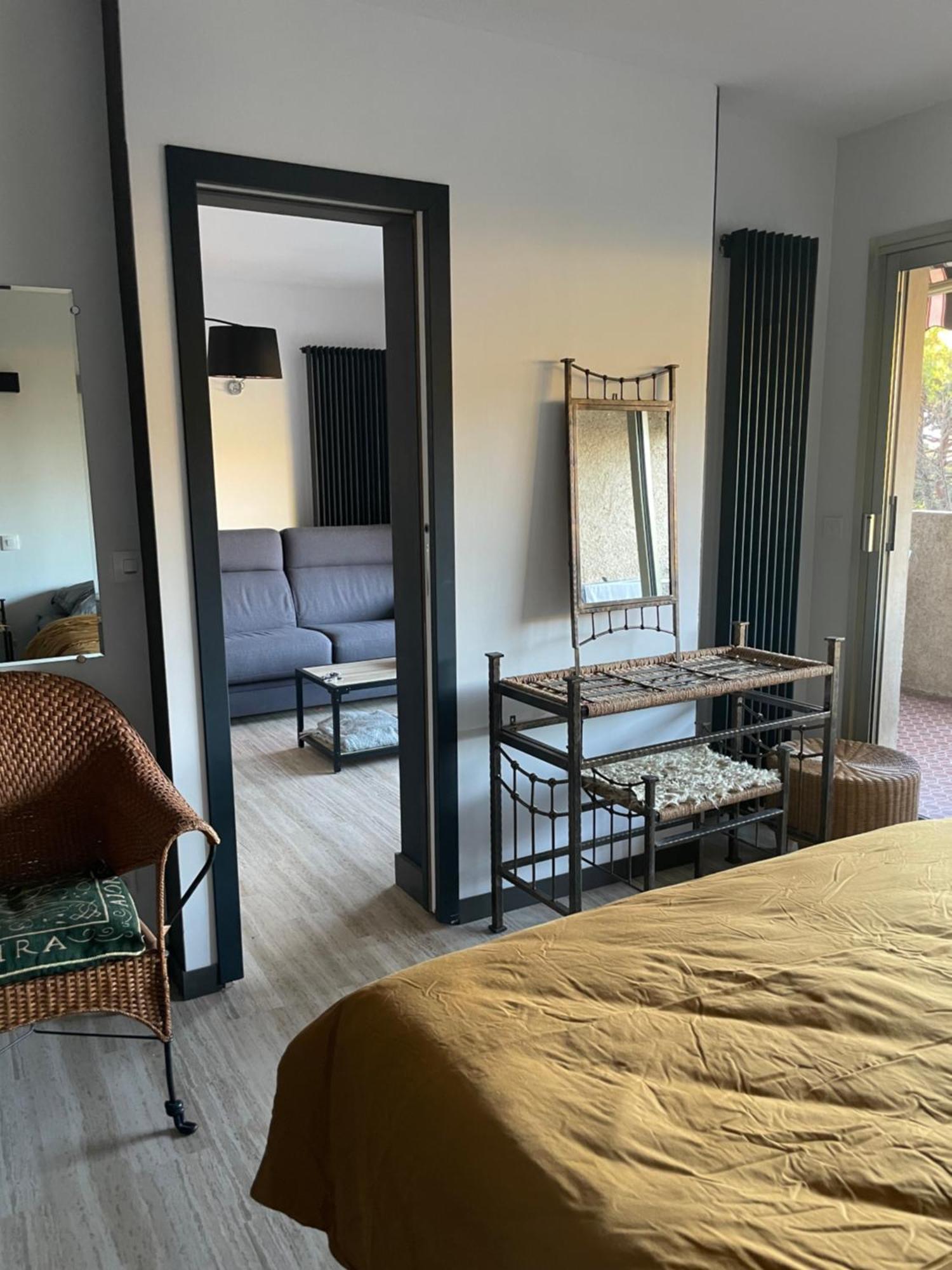 Appartement 2 Pieces 6Mn A Pied Du Centre Vence Zewnętrze zdjęcie